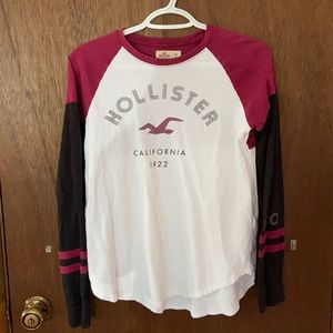 Hollister along Sleeve